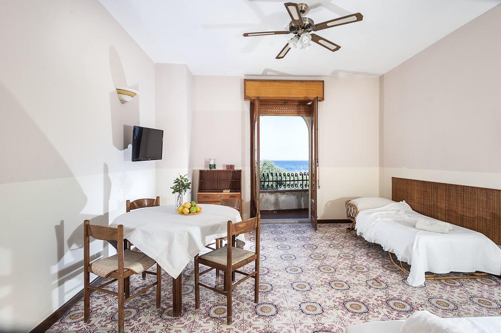 Residence Villa Liliana جيارديني ناكسوس المظهر الخارجي الصورة