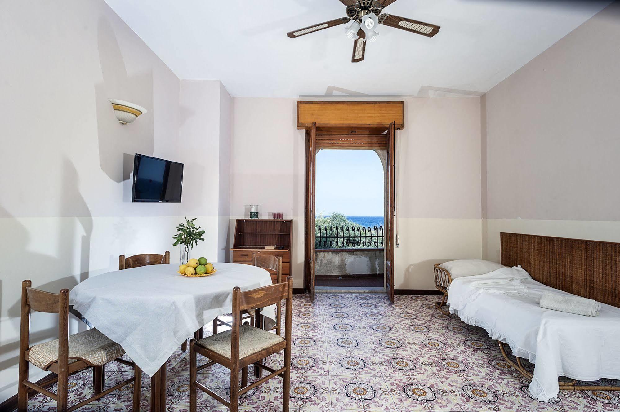 Residence Villa Liliana جيارديني ناكسوس المظهر الخارجي الصورة